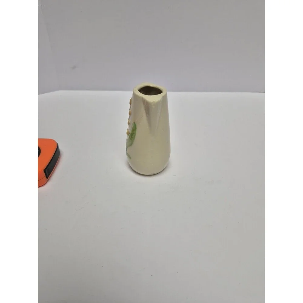 Vintage Shawnee USA Art Pottery Wheat Mini Vase 3 3/8